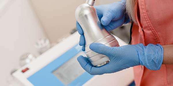 Low Level Laser (lll) used to treat inflammatory reactions